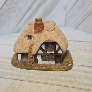 1984 Vintage Lilliput Lane "April Cottage" Miniature Cottage
